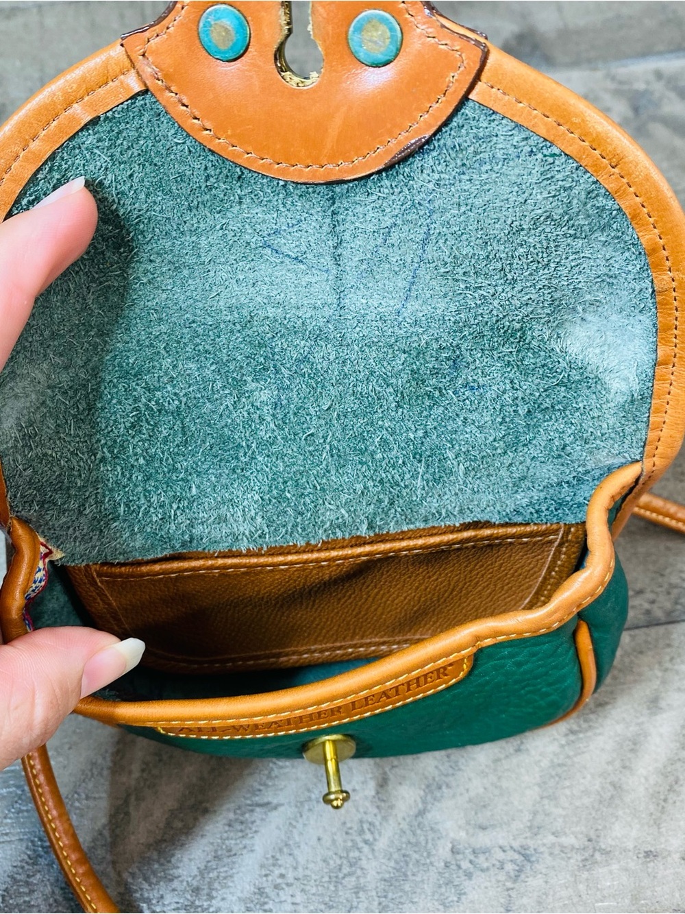 Vintage Dooney & Bourke AWL Ivy Green Leather Mini Cavalry Crossbody Belt Bag - Picture 8 of 11